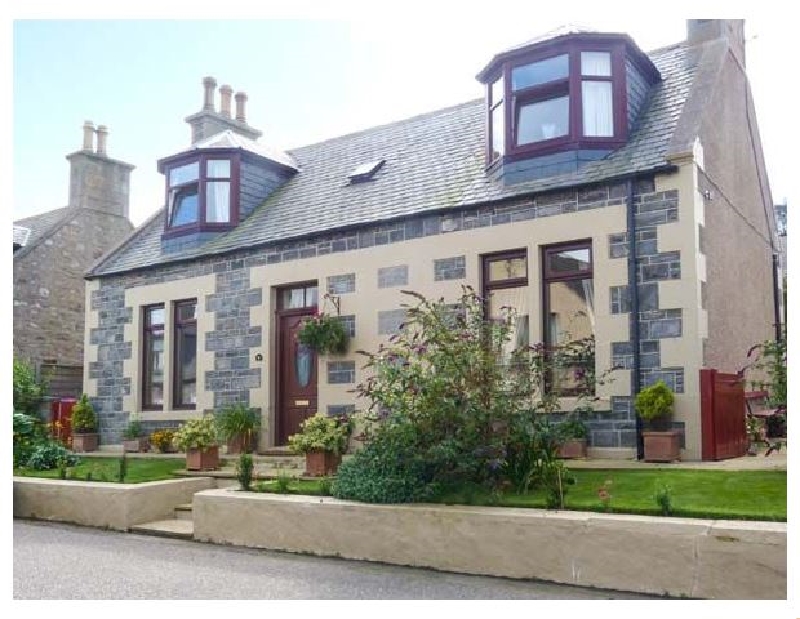 Click here for more about Moray Mirth Cottage