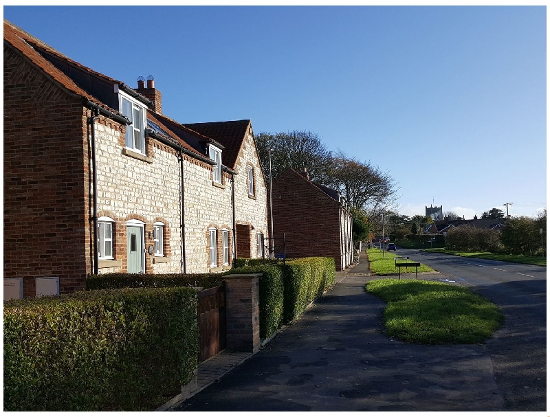 Click here for more about Pebble Cottage Dunnscroft